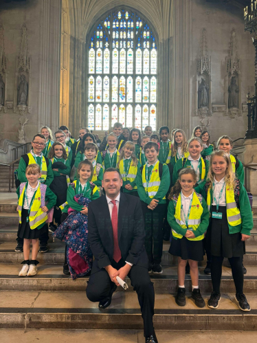 pupils from Freegrounds Junior School